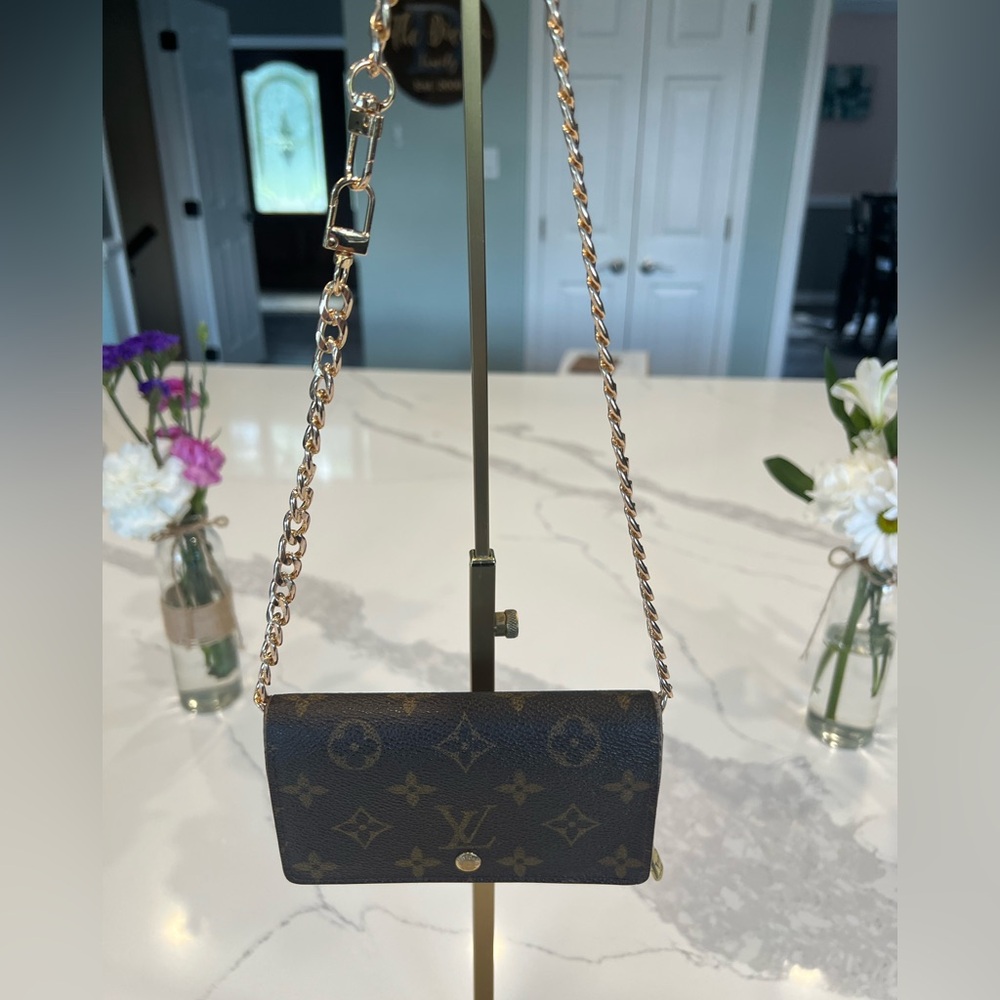 Louis Vuitton Monogram Wallet 💫 Vintage LV Wallet w/ Unbranded Conversion Chain